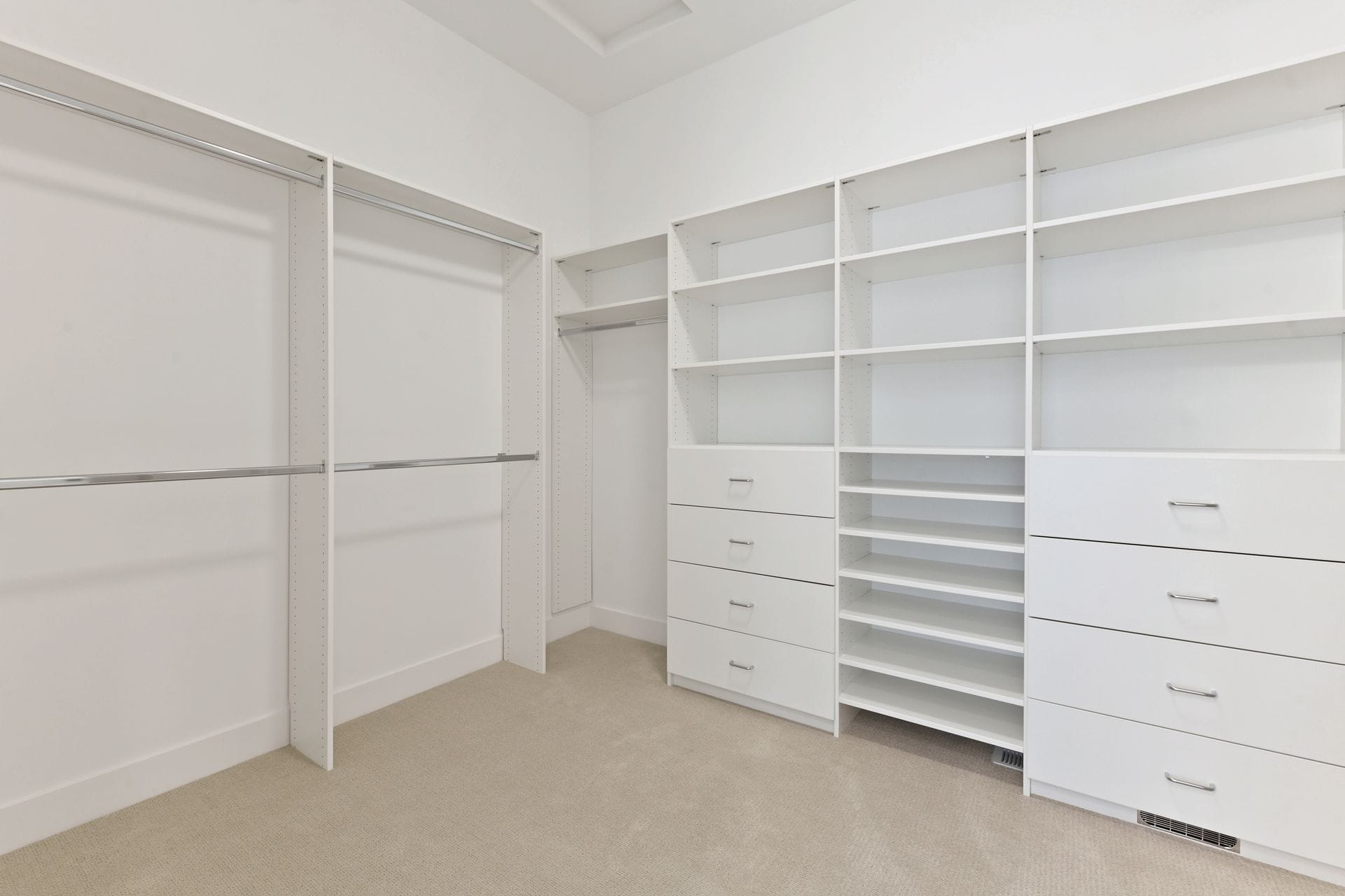 photo-0034 322 Broadway Ave N