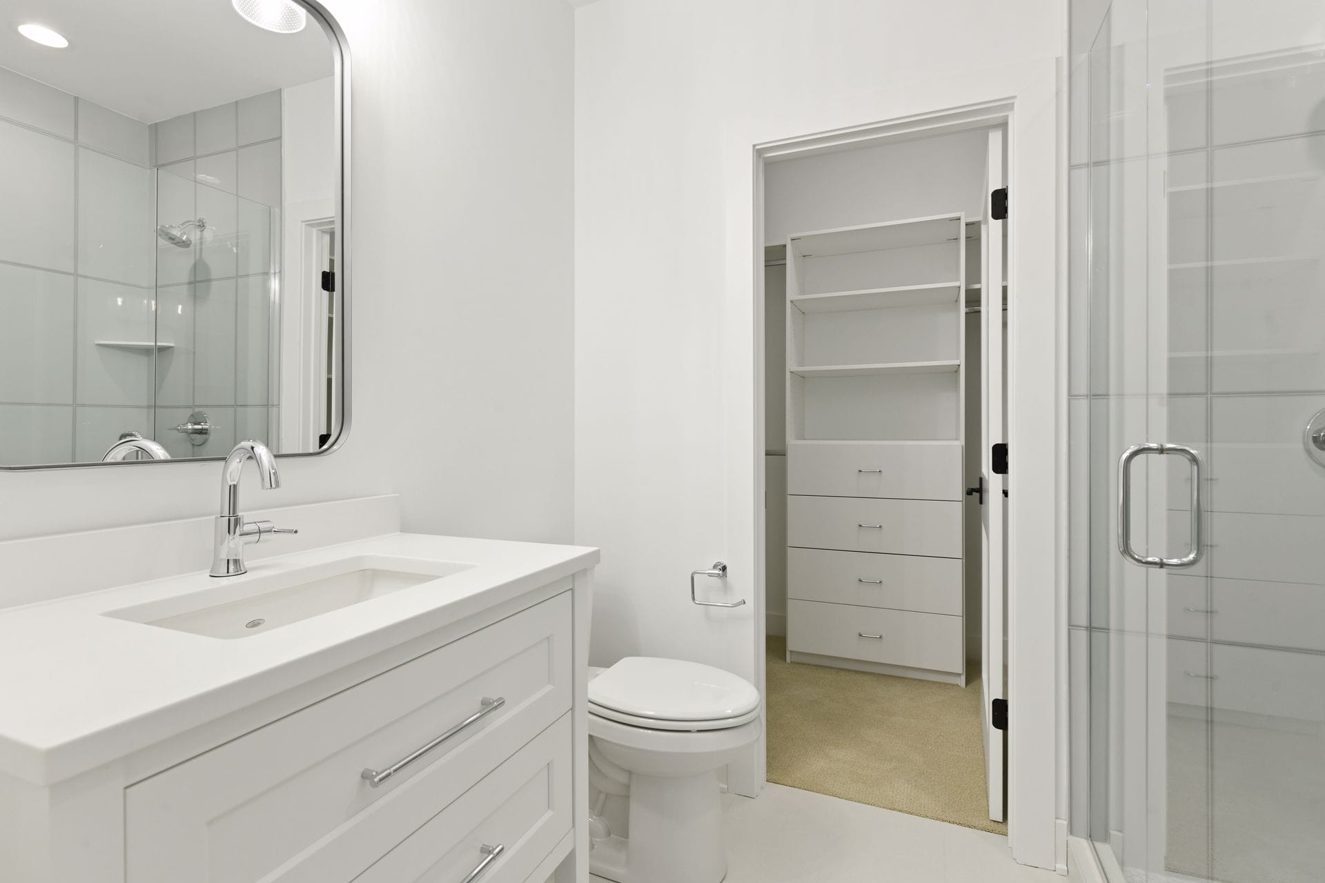 photo-0045 322 Broadway Ave N