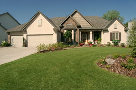 Profess 10525 ext from st close lo res